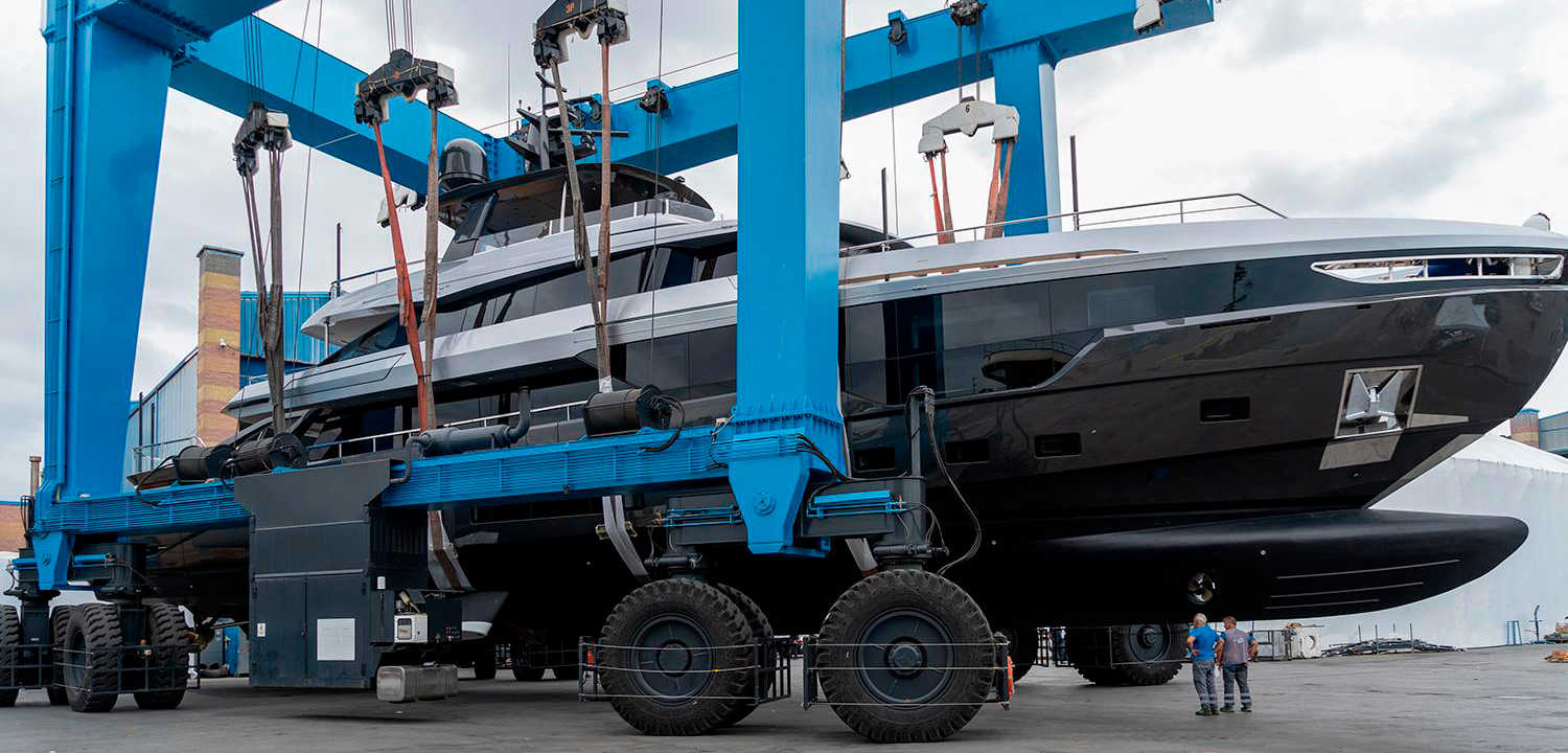 Azimut Grande 38 METRI TRI-DECK